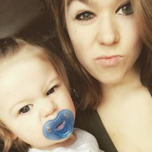 Meet your Posher, Courtney